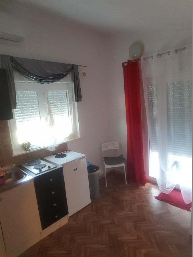 Apartments Megi Biograd Na Moru Exterior foto